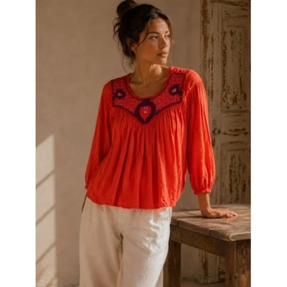 Free People Embroidered Peasant Blouse Smocked Back‎ 3/4 Sleeve Small OB1021798